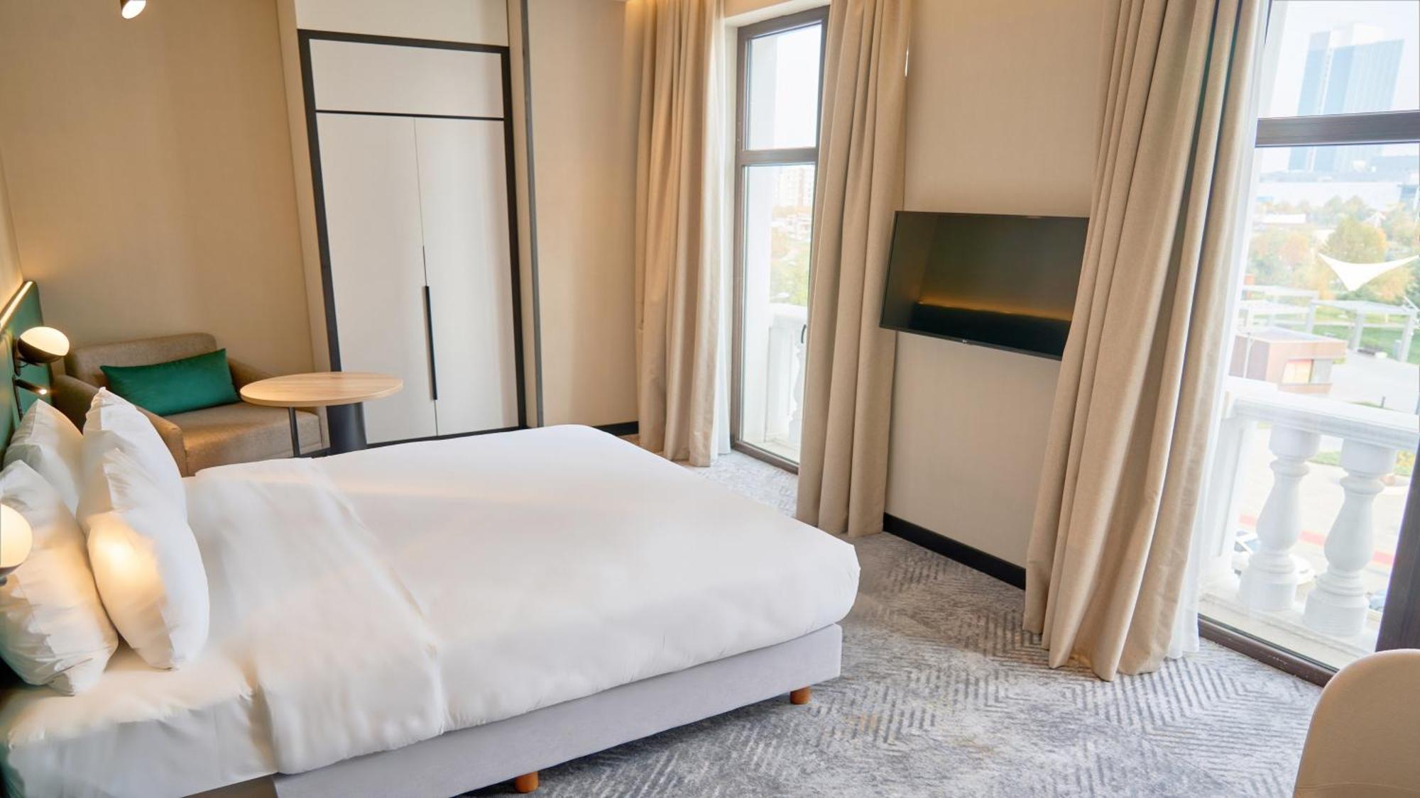 Holiday Inn Tashkent City By Ihg Dış mekan fotoğraf